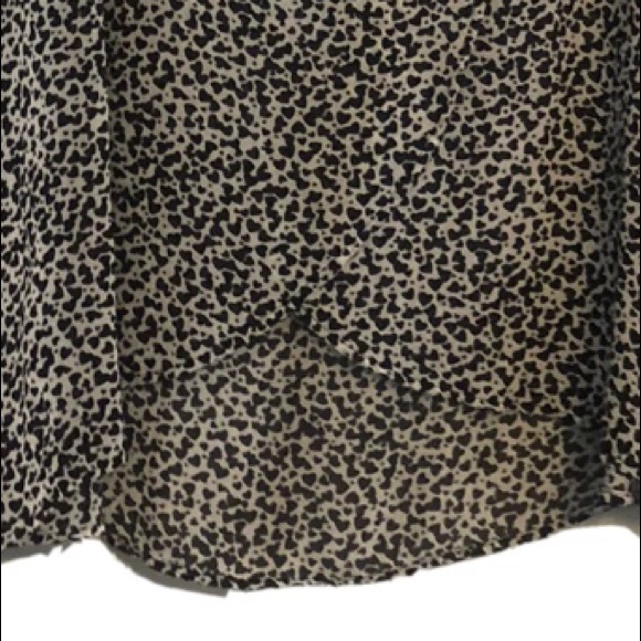 Torrid Kissing Hearts Chiffon Top - Picture 11 of 11